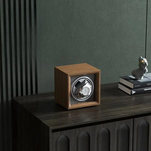 Remontoir de montre en bois pour une montre